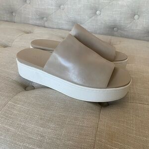Vince Walford flatform slide sandal